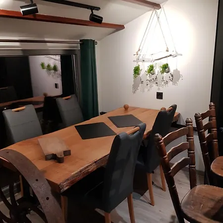 Chalet Au De Melines